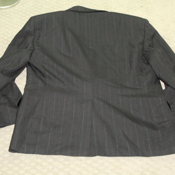 Towncraft Men's 44R Pinstripe 2-Button Suit 34 x 29.5 Gray Flat Front Pants - Picture 3 of 13